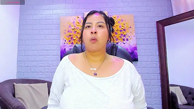  alaiasmile  online show from March 16, 4:32 pm