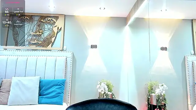  alaiasmile  online show from March 21, 7:07 pm