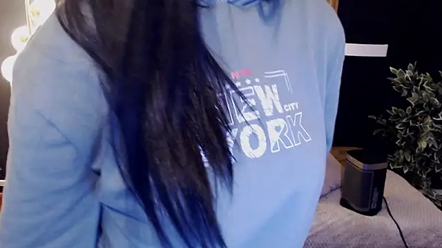 dafne bss online show from March 18, 8:39 am