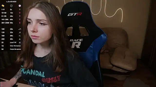 Snapshot of Kami_kam chatting on March 8, 6:26 pm Kami kam online show from March 8, 6:26 pm