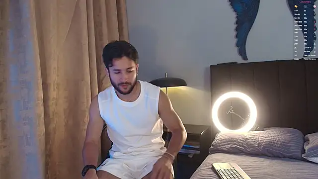 Valentinoford online show from December 1, 9:15 pm