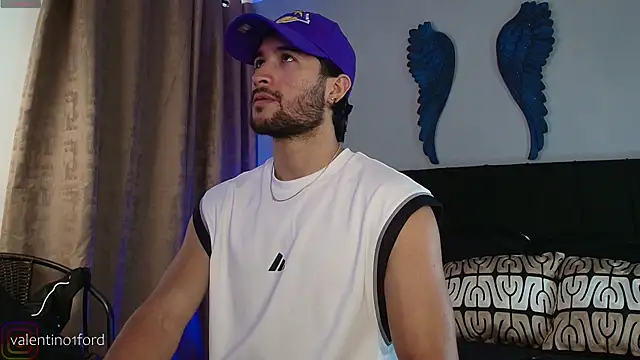 Snapshot of Valentinoford chatting on March 11, 8:36 pm Valentinoford online show from March 11, 8:36 pm