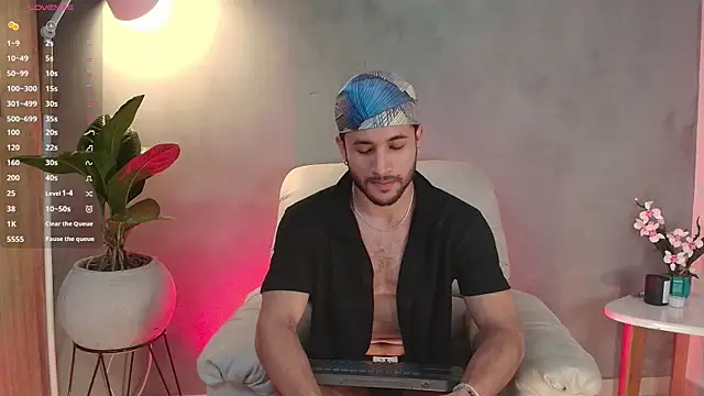 Valentinoford online show from February 28, 12:10 am