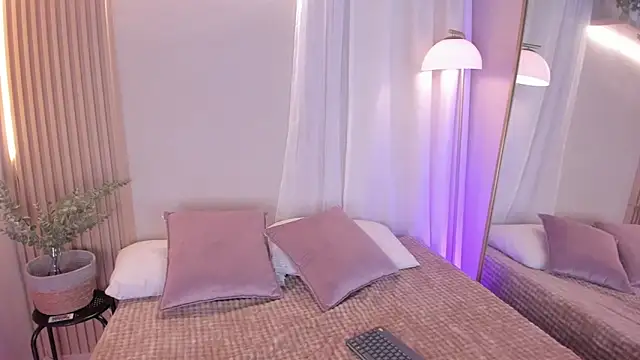 mara brooks online show from January 7, 9:53 pm