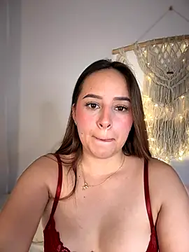 Snapshot of Naughty_arabs chatting on November 8, 12:25 am Naughty arabs online show from November 8, 12:25 am