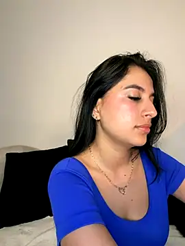 Snapshot of Naughty_arabs chatting on December 2, 10:33 pm Naughty arabs online show from December 2, 10:33 pm