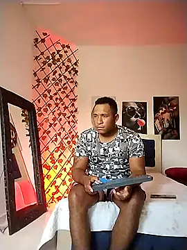 ARTHUR MINI online show from April 3, 7:31 pm