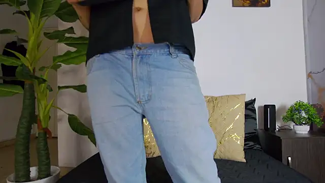 alex noa online show from April 8, 9:27 pm