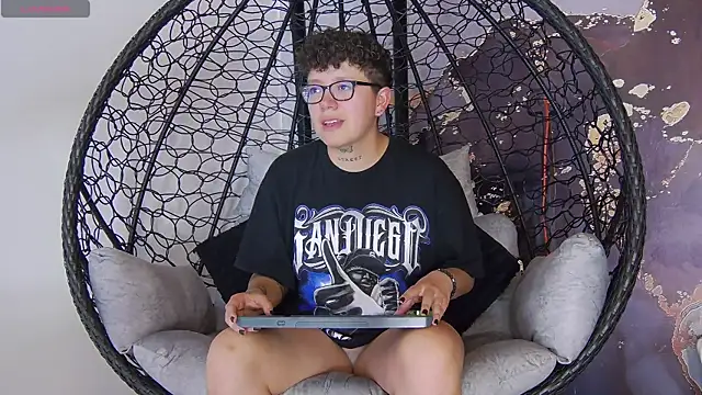 alex noa online show from September 20, 7:41 pm