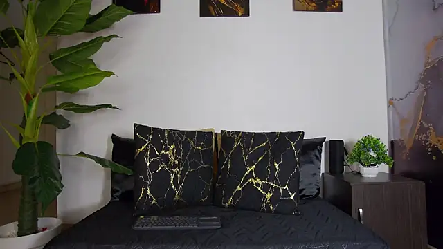 alex noa online show from March 12, 8:24 pm