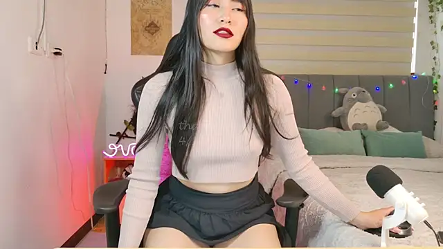  thaeltaylor online show from November 5, 8:45 pm