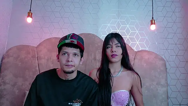 kendalltaylorr online show from January 14, 2:26 am