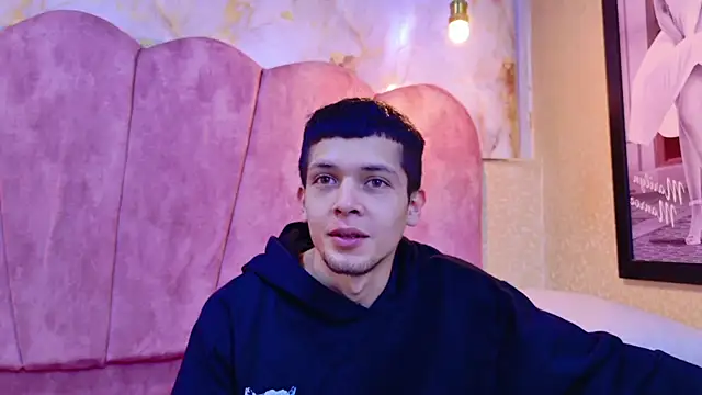 kendalltaylorr online show from December 16, 12:31 pm