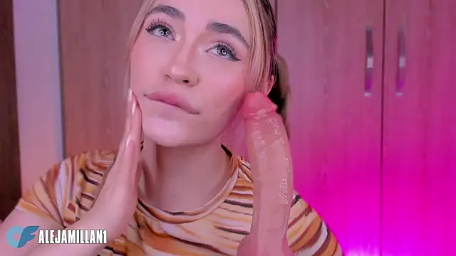 Snapshot of alejamillan1 chatting on October 8, 4:58 am alejamillan1 online show from October 8, 4:58 am