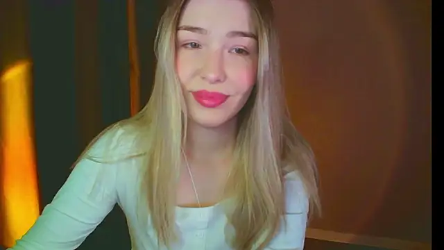 Snapshot of mia_raspberrie chatting on January 23, 4:15 pm mia raspberrie online show from January 23, 4:15 pm