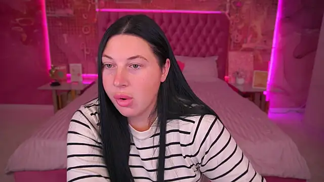 ArianaDarkk online show from October 18, 7:49 pm