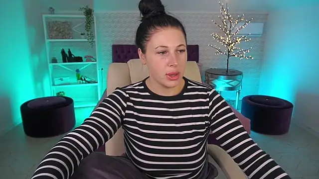 ArianaDarkk online show from May 9, 7:39 pm