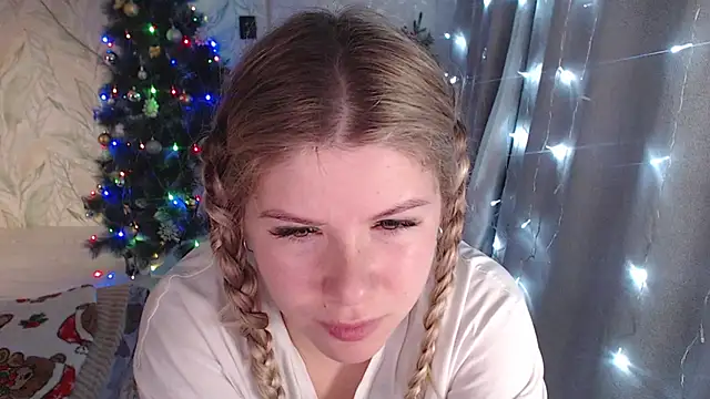 Snapshot of MelissaXKinky chatting on December 17, 6:13 pm MelissaXKinky online show from December 17, 6:13 pm