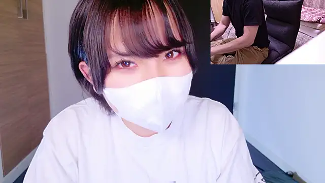 senachinnn online show from November 2, 9:47 am