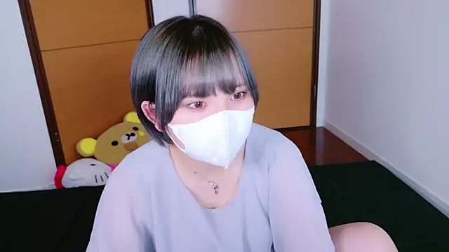 senachinnn online show from October 5, 8:49 am