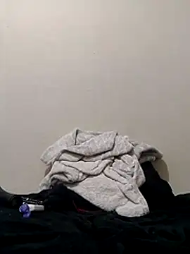 Snapshot of angelo3jesus chatting on November 10, 2:27 am angelo3jesus online show from November 10, 2:27 am