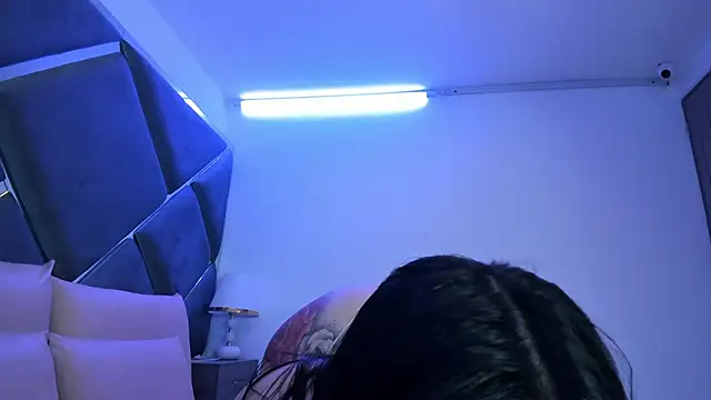 Charlotte Myers online show from October 11, 8:43 pm