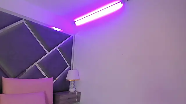 Charlotte Myers online show from November 21, 7:46 pm