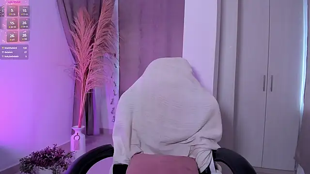 ElissaDominguez online show from December 2, 2:52 pm