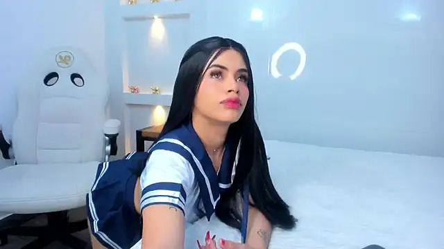 Dalia-Prada online show from November 7, 4:28 am