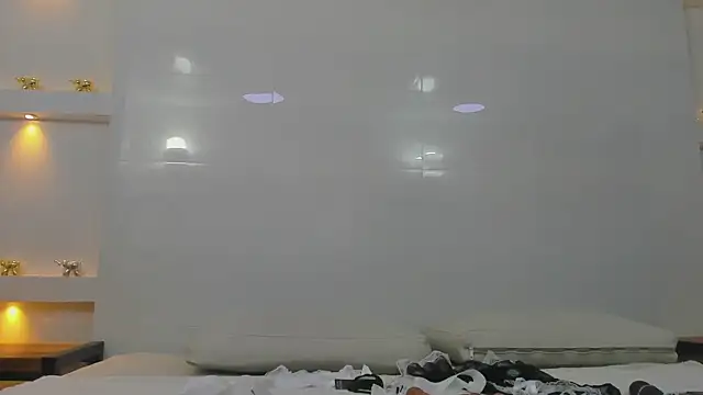 Dalia-Prada online show from April 14, 3:33 am