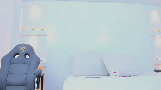 Dalia-Prada online show from March 6, 4:18 am