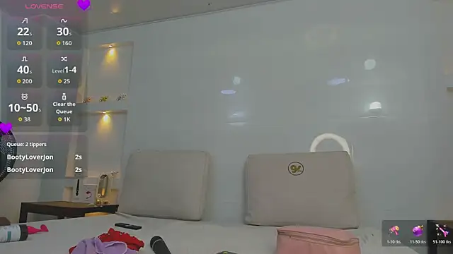 Snapshot of Dalia-Prada chatting on July 9, 4:02 am Dalia-Prada online show from July 9, 4:02 am