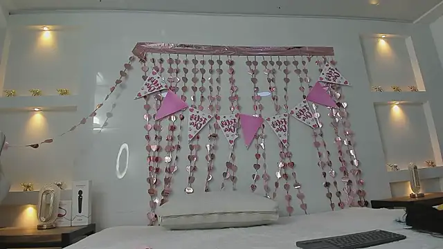 Dalia-Prada online show from February 11, 4:34 am