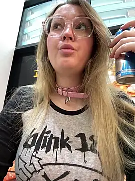 Teya moon  online show from March 22, 12:18 pm