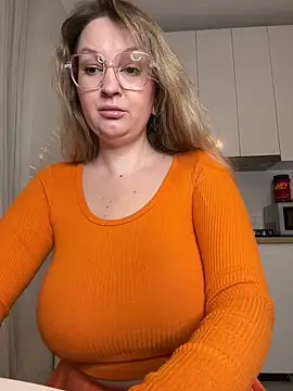 Teya moon  online show from November 2, 7:19 pm