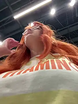 Snapshot of Teya_moon_ chatting on July 18, 10:35 am Teya moon online show from July 18, 10:35 am