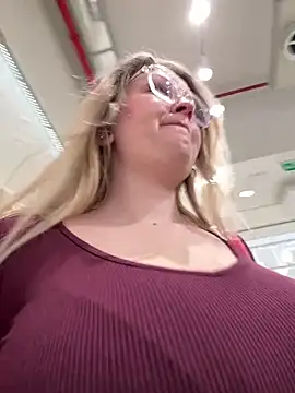 Teya moon  online show from January 15, 9:34 am