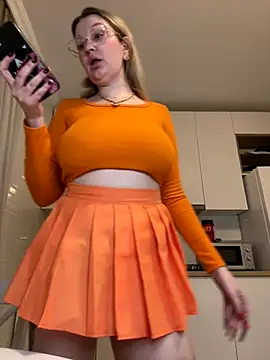 Teya moon  online show from October 28, 7:24 pm