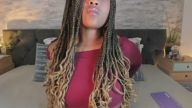 Snapshot of Anneth__M chatting on July 3, 7:42 pm Anneth M online show from July 3, 7:42 pm