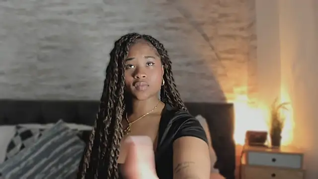 Snapshot of Anneth__M chatting on February 6, 7:43 pm Anneth M online show from February 6, 7:43 pm