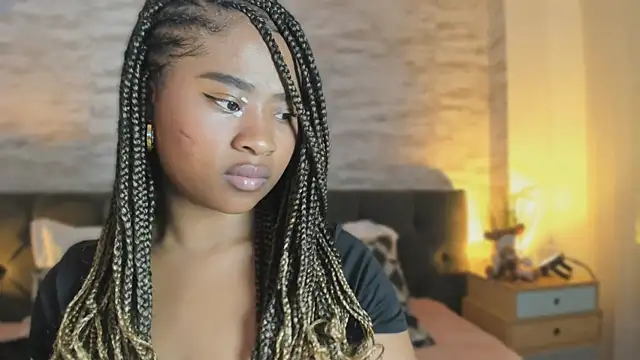 Snapshot of Anneth__M chatting on June 3, 7:40 pm Anneth M online show from June 3, 7:40 pm