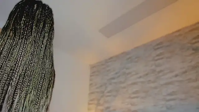 Anneth  M online show from March 25, 7:35 pm