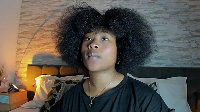 Anneth  M online show from December 2, 7:37 pm