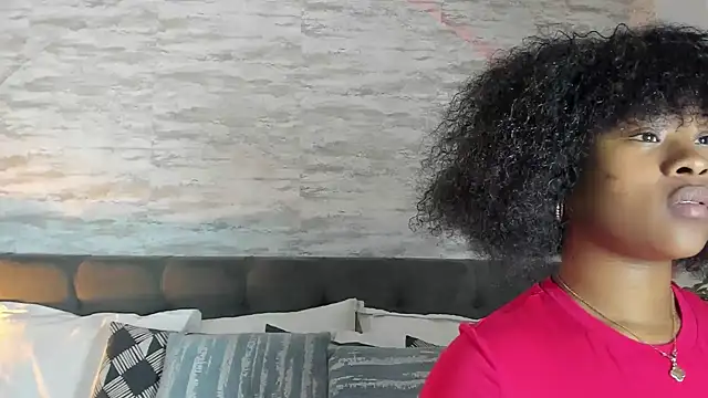 Anneth  M online show from November 21, 7:46 pm