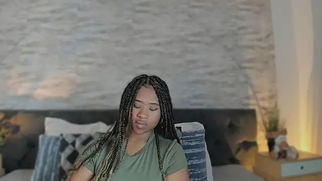 Snapshot of Anneth__M chatting on June 25, 7:41 pm Anneth M online show from June 25, 7:41 pm