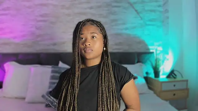 Anneth  M online show from April 10, 7:32 pm