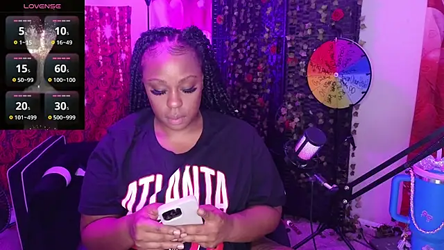 Snapshot of cheriserozequeen chatting on November 9, 2:54 pm cheriserozequeen online show from November 9, 2:54 pm