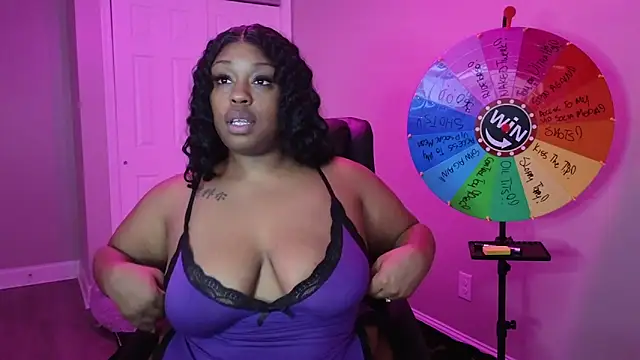 cheriserozequeen online show from January 15, 1:14 pm