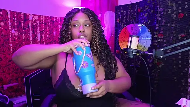 cheriserozequeen online show from February 21, 10:01 pm