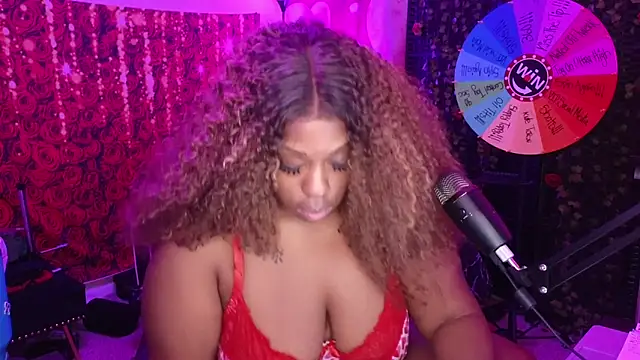 Snapshot of cheriserozequeen chatting on June 10, 3:13 pm cheriserozequeen online show from June 10, 3:13 pm
